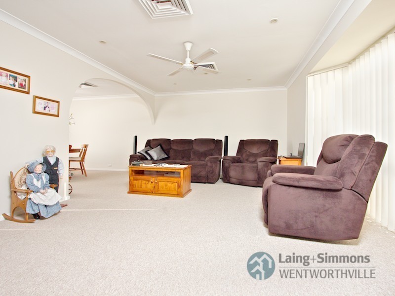 42 Collett Crescent, Kings Langley NSW 2147