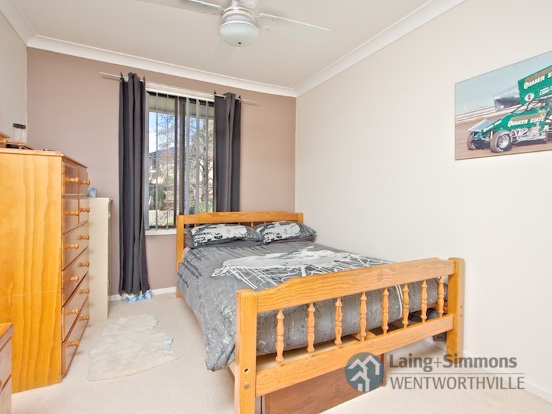42 Collett Crescent, Kings Langley NSW 2147