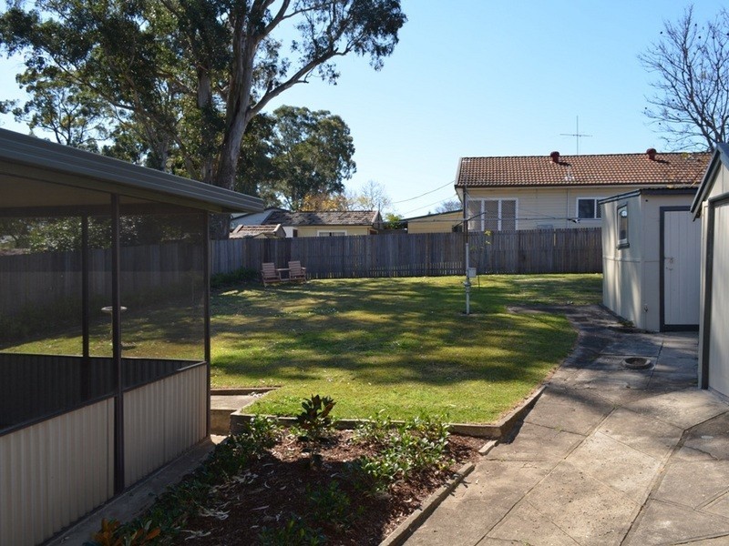 17 Burra Street, Pendle Hill NSW 2145