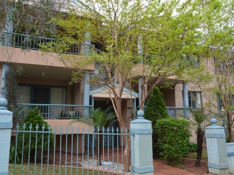 13/13-15 Bailey Street, Westmead NSW 2145