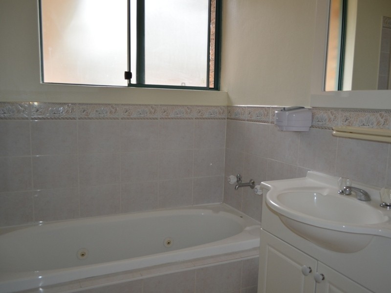 13/13-15 Bailey Street, Westmead NSW 2145