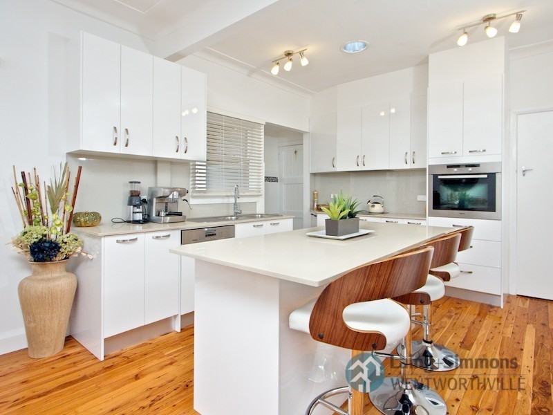 15 Burrabogee Road, Pendle Hill NSW 2145