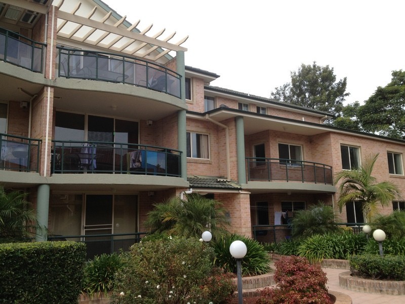 18/1 Cheriton Avenue, Castle Hill NSW 2154