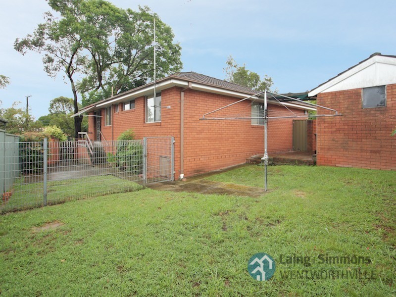 1 Clackmannan Road, Winston Hills NSW 2153