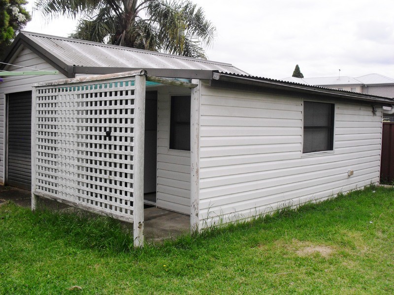 1/69 Ballendella Road, Toongabbie NSW 2146