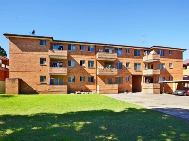2/16a Wigram Street, Harris Park NSW 2150