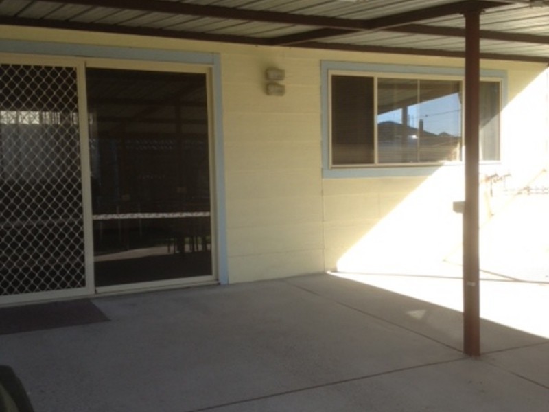 Flat 4 Andrew Place, Girraween NSW 2145