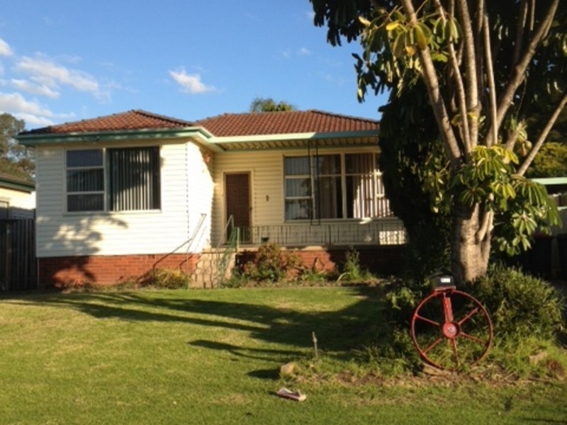 1 Leonard, Greystanes NSW 2145