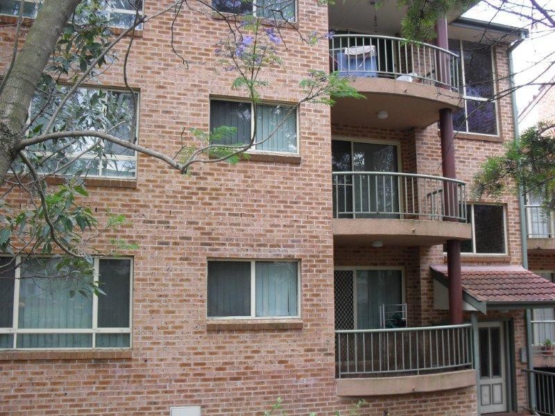 4/221 Dunmore Stree, Wentworthville NSW 2145