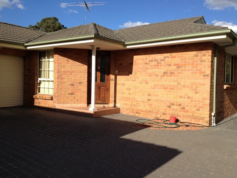 12A Pendle Way, Pendle Hill NSW 2145