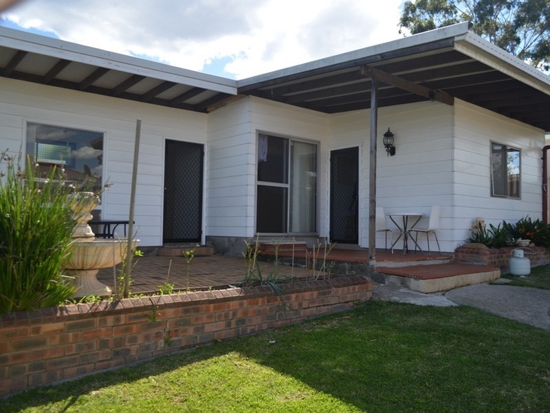 8A Damien Street, Greystanes NSW 2145