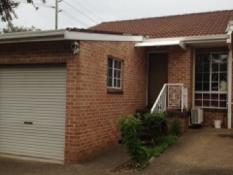 2/139 Dunmore Street, Wentworthville NSW 2145