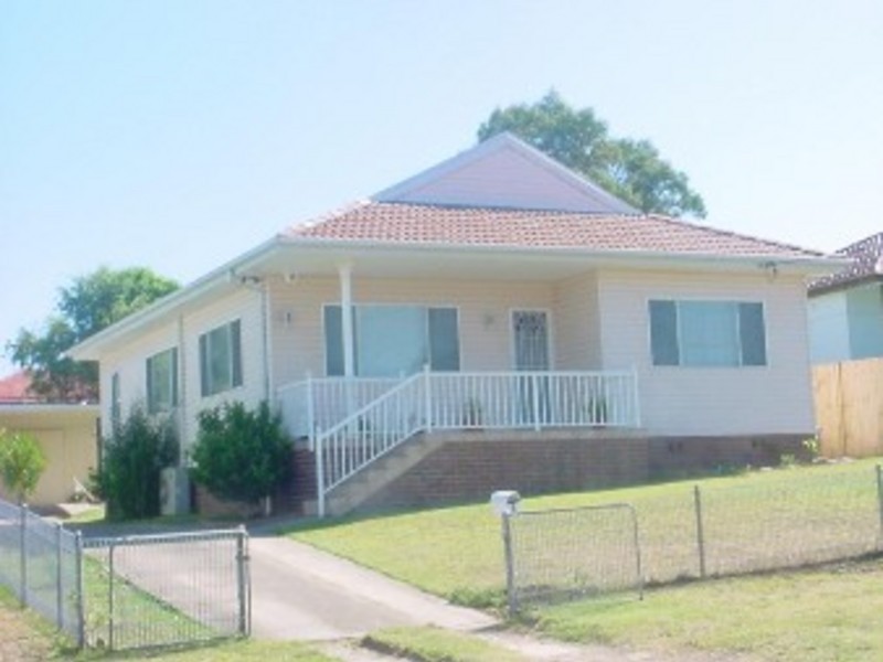 5 Birtles, Pendle Hill NSW 2145