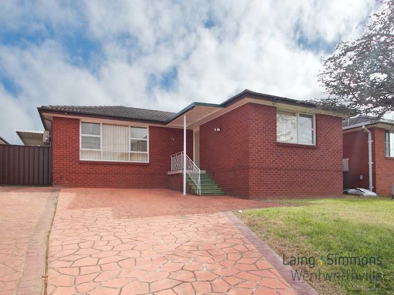 18 Dennis Street, Greystanes NSW 2145