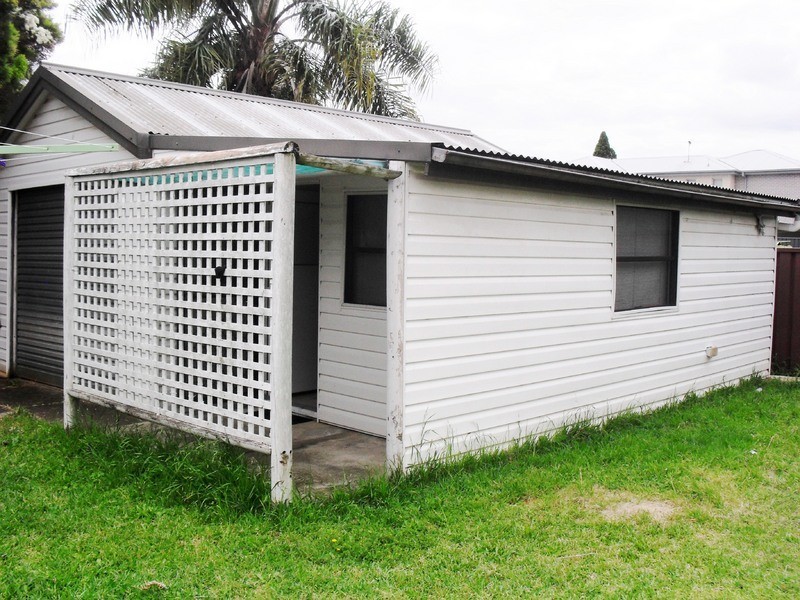 1/69 Ballandella Road, Toongabbie NSW 2146