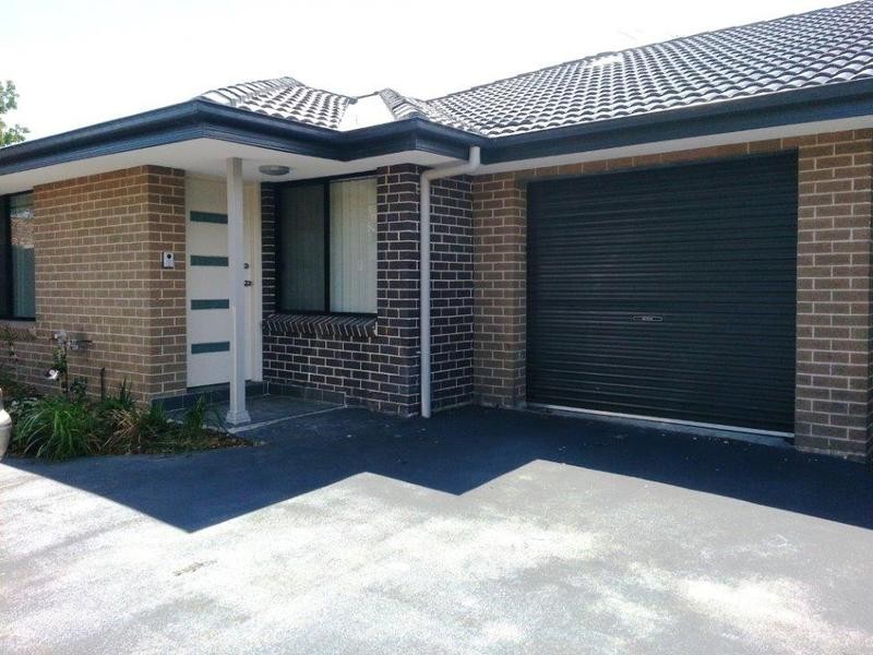 14 Carinya Road, Girraween NSW 2145