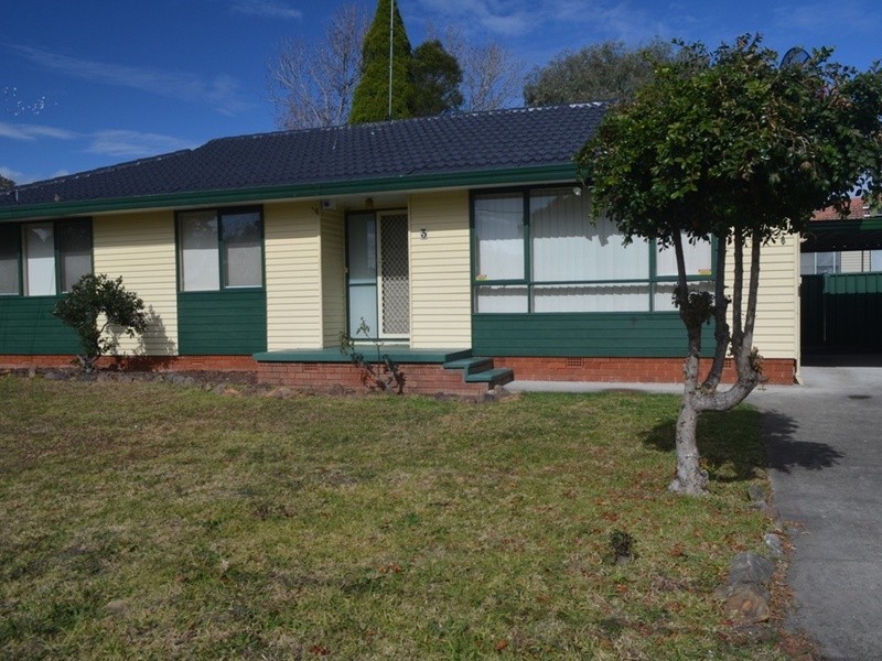 3 Pamela Place, Girraween NSW 2145