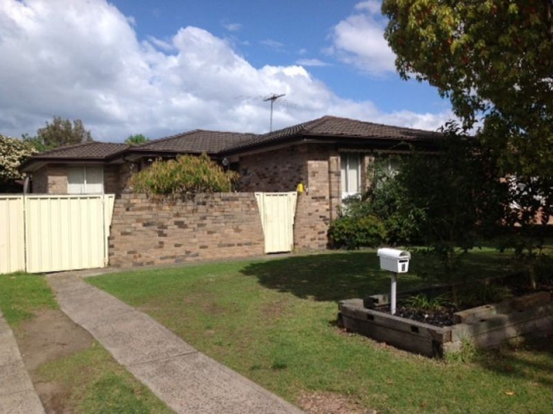 3 Groundsel Ave, Macquarie Fields NSW 2564