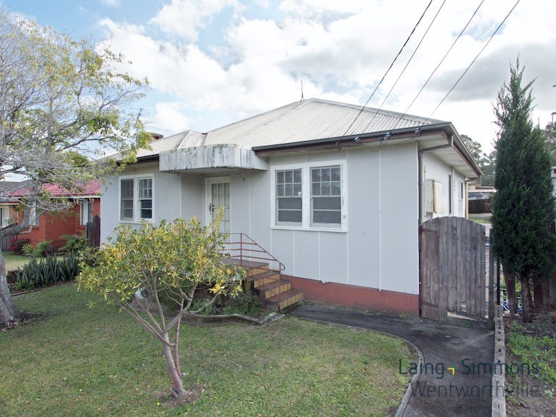 25 Rowley Street, Pendle Hill NSW 2145