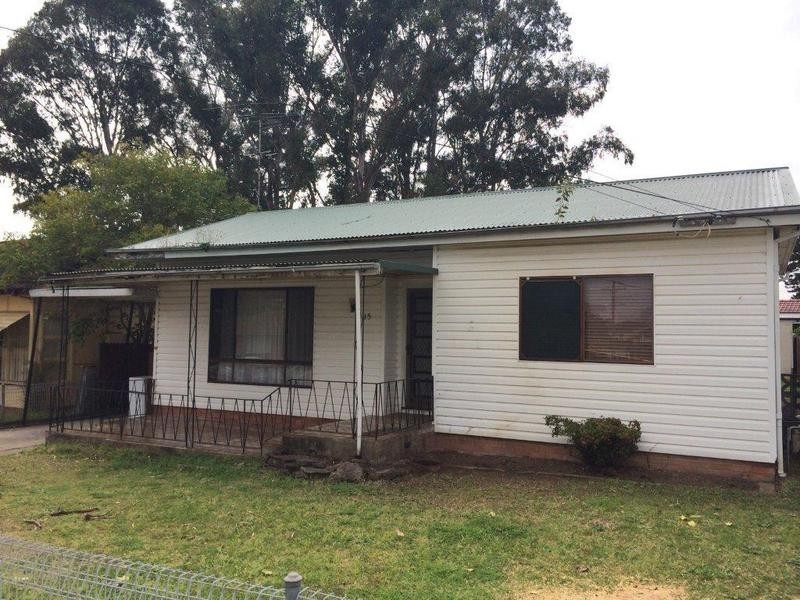 15 Woodside Ave, Blacktown NSW 2148