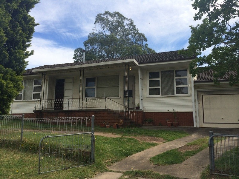 1 Saxby Street, Girraween NSW 2145