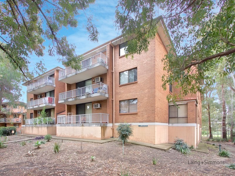 2/28-30 Lane Street, Wentworthville NSW 2145