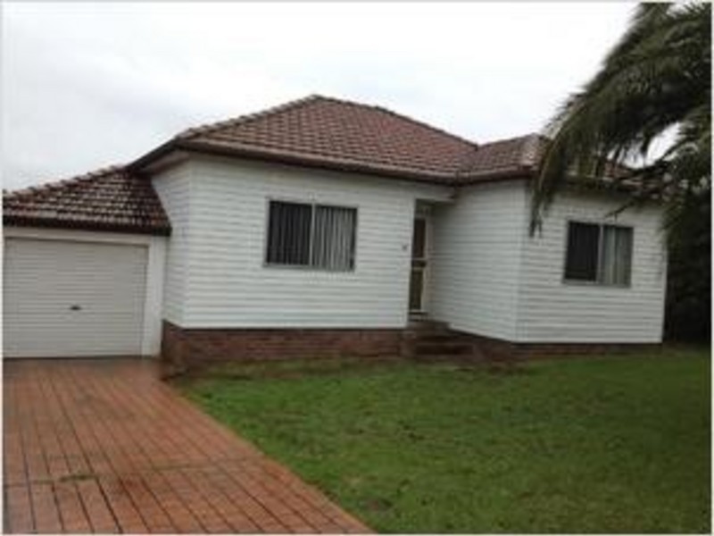 16 Pendle Way, Pendle Hill NSW 2145