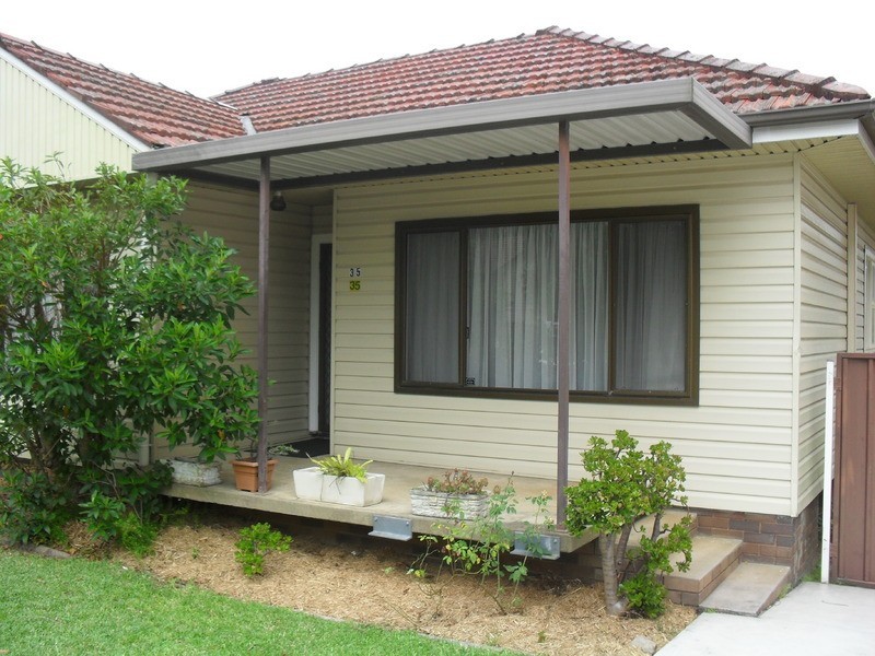 1/35 Garfield Street, Wentworthville NSW 2145