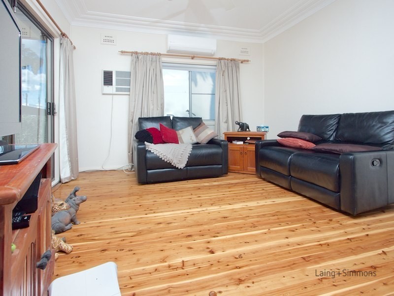 8 Springdale Road, Wentworthville NSW 2145