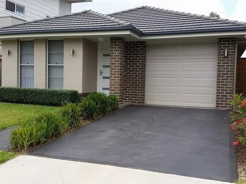 11 Burraga Way, Pemulwuy NSW 2145