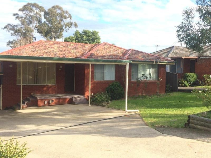 85 Valaparaiso Ave, Toongabbie NSW 2146