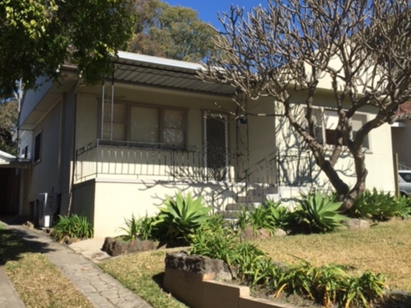 42  stapleton, Wentworthville NSW 2145