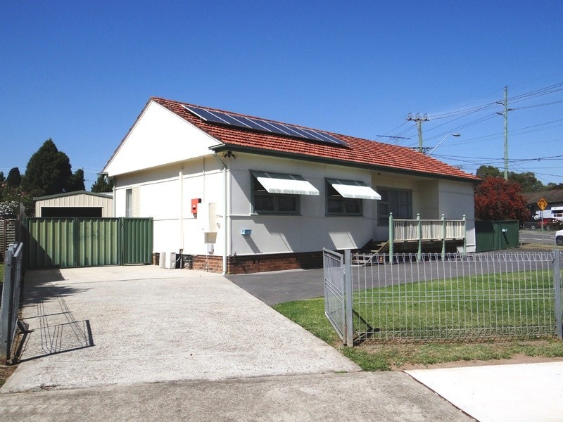 131 Binalong Road, Toongabbie NSW 2146