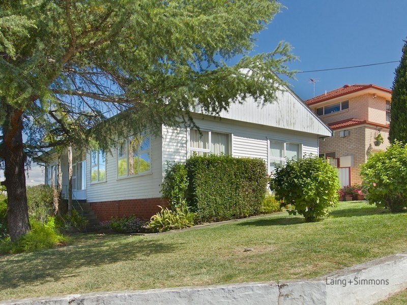 2 Calla Grove, Pendle Hill NSW 2145