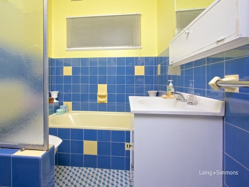 2 Calla Grove, Pendle Hill NSW 2145