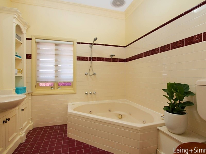 54 Lower Mount Street, Wentworthville NSW 2145