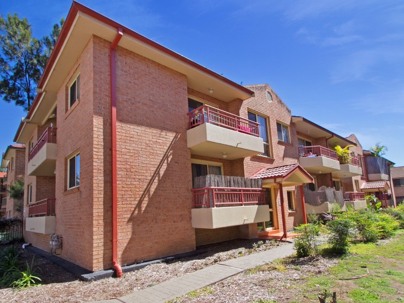 5/219 Dunmore Street, Pendle Hill NSW 2145