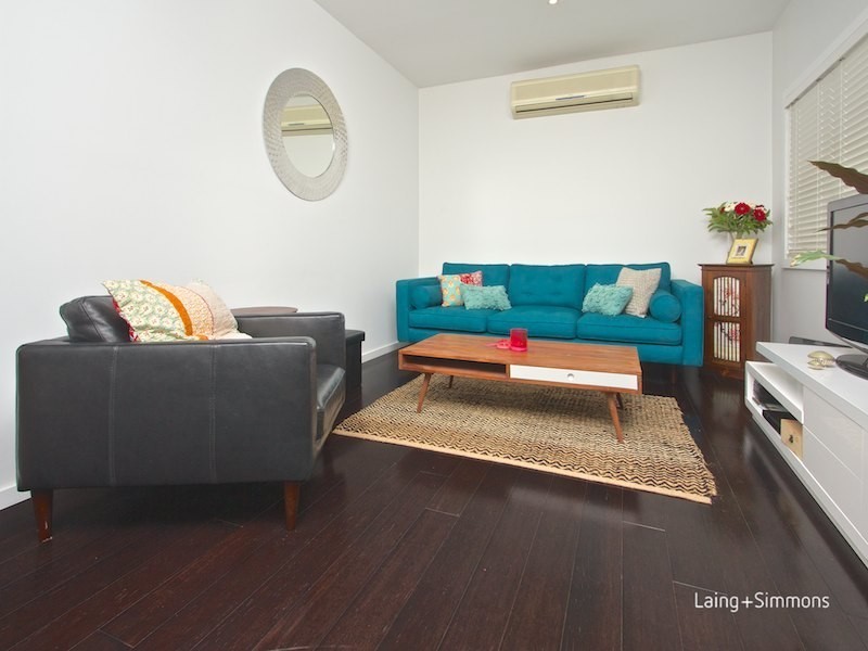 3 Flamingo Place, Pendle Hill NSW 2145