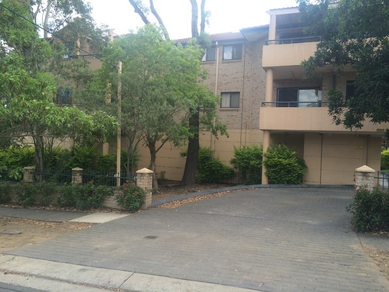 11/2-4 Mia Mia Street, Pendle Hill NSW 2145