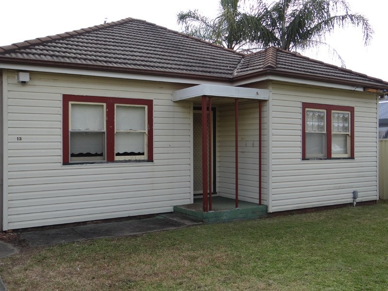 13  Fulton ave, Wentworthville NSW 2145