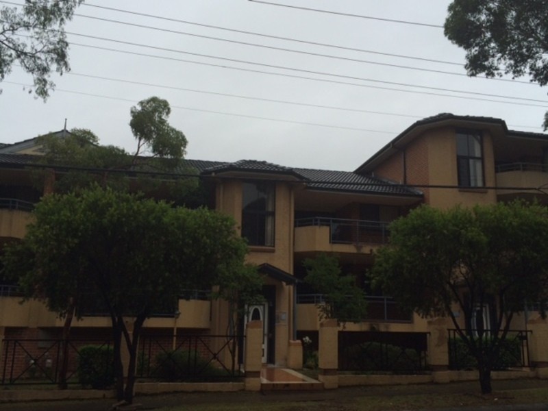 14/62 Fullagar Road, Wentworthville NSW 2145