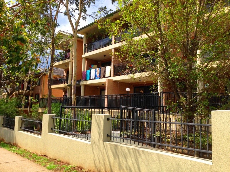 5/8-12 Alexander Avenue, Westmead NSW 2145