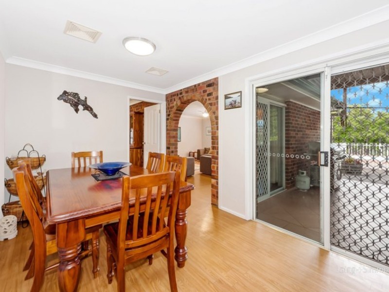 42 Tungarra Road, Girraween NSW 2145