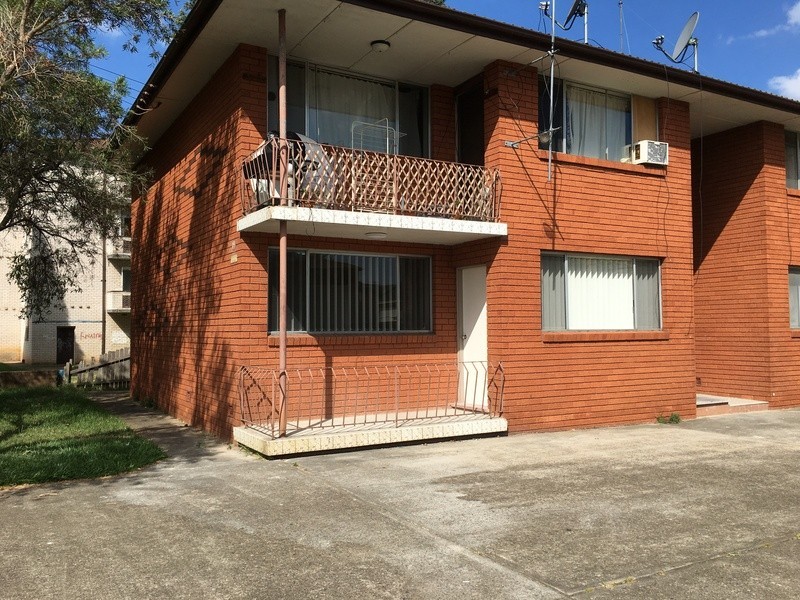 1/19 Cunningham Street, Fairfield NSW 2165