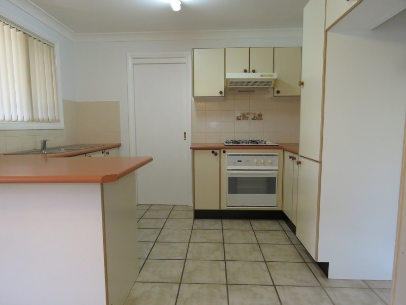 1/39b Burrabogee Road, Pendle Hill NSW 2145