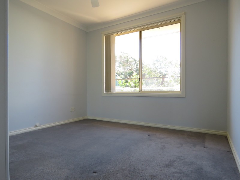 1/39b Burrabogee Road, Pendle Hill NSW 2145