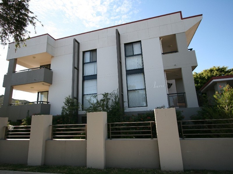 2/8-10 Lydbrook Street, Westmead NSW 2145