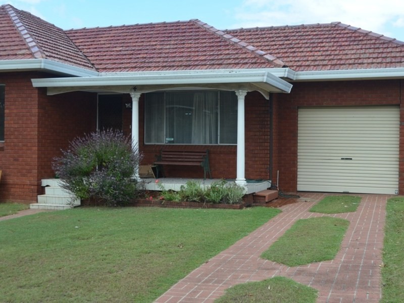 4 Frederick Street, Pendle Hill NSW 2145