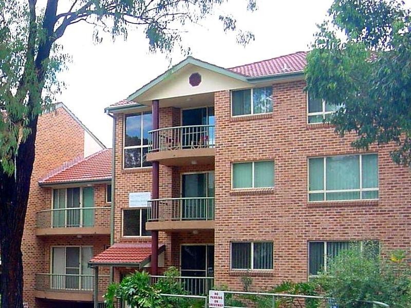 1/221 Dunmore Street, Pendle Hill NSW 2145