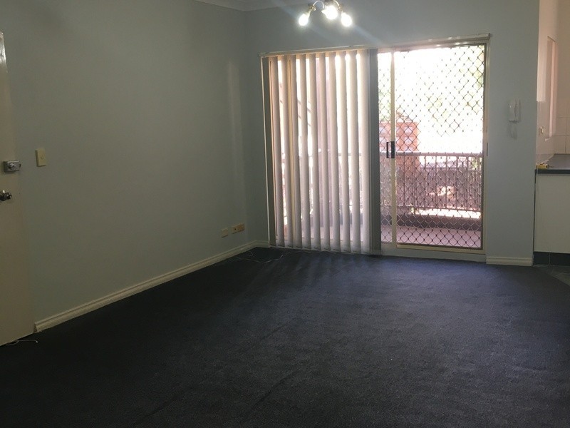 1/221 Dunmore Street, Pendle Hill NSW 2145